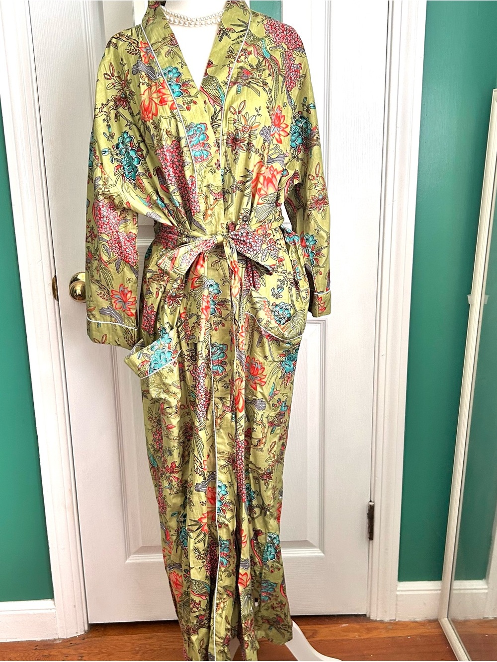 Women’s Long Cotton Floral Robe One Size NWT